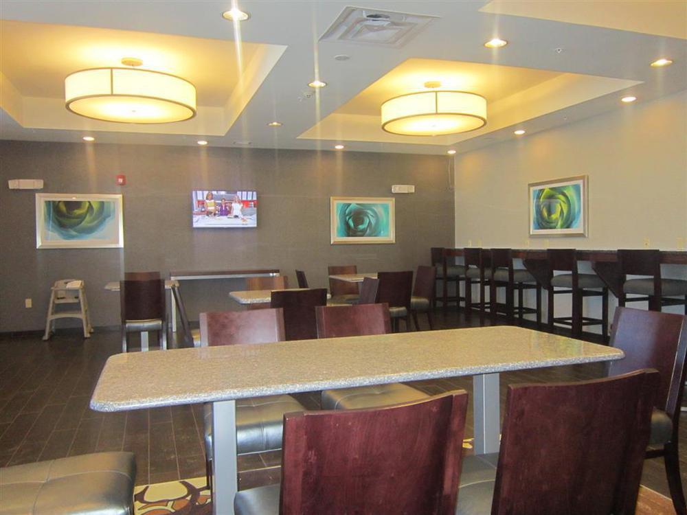 Best Western Plus Boardman Inn & Suites Poland Restoran fotoğraf